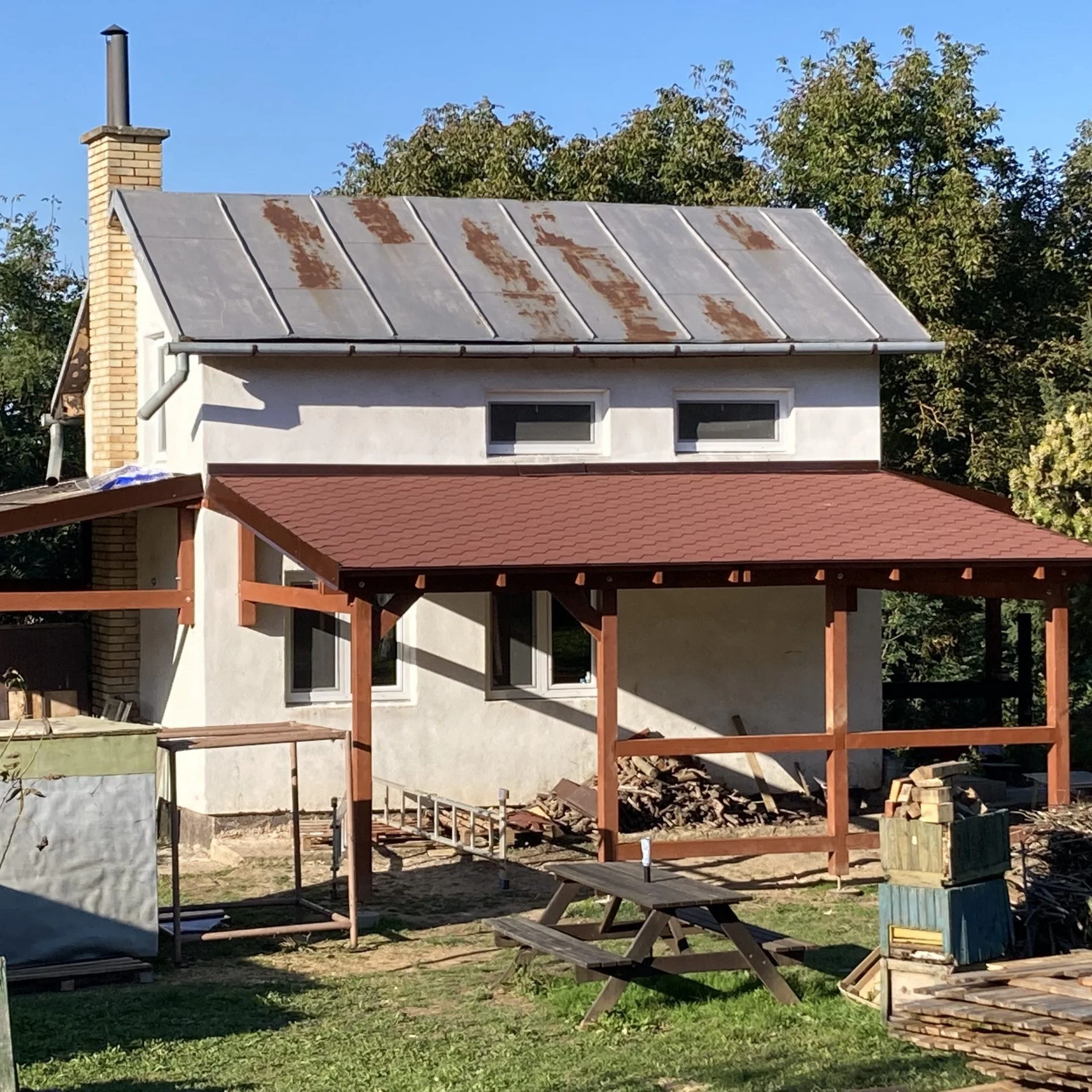 Pergola pri dome